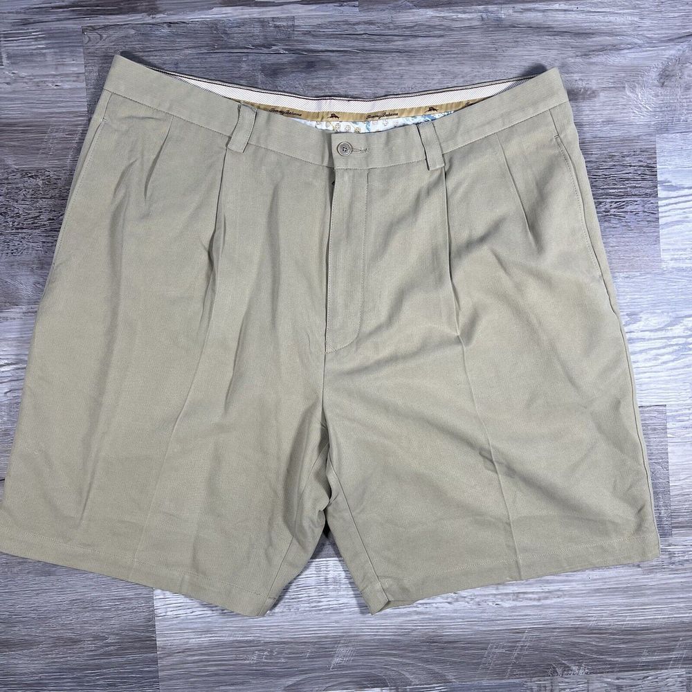 Tommy Bahama Short Mens 40 Brown 100% Silk Pleated Bermuda Performance Short
